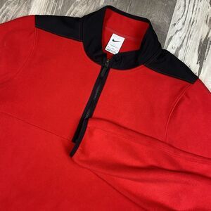 Nike Men's University Red Black Therma-FIT Victory Half-Zip Size Medium‎